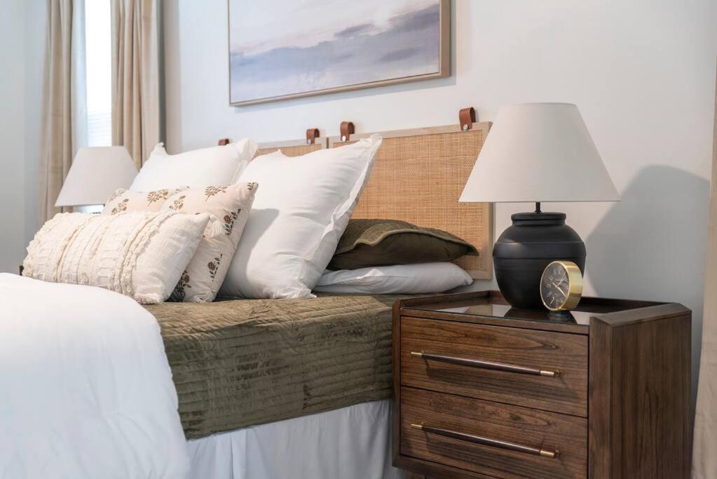Villa Charming Retreat In Cleveland Extérieur photo
